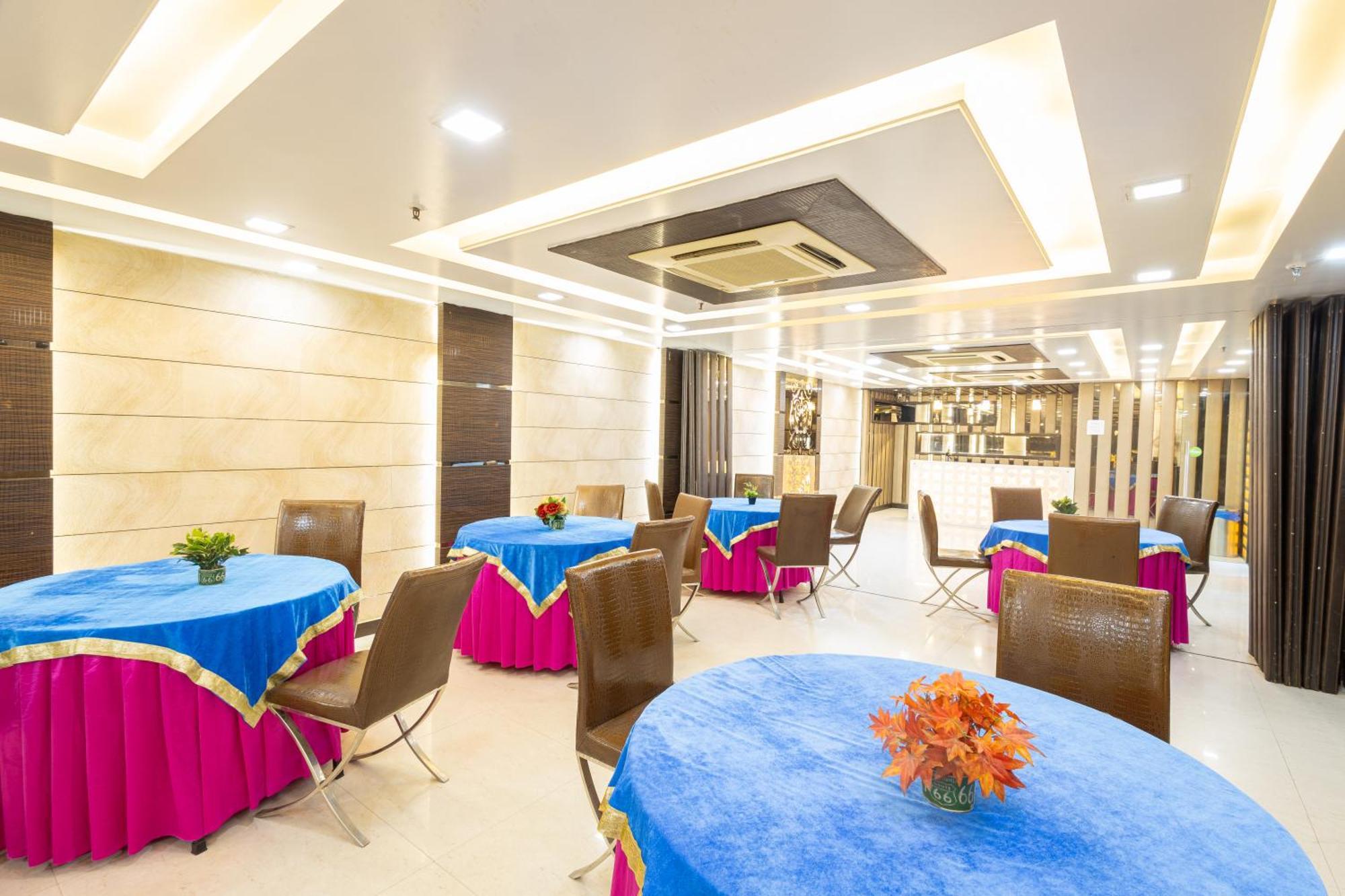 Hotel Gold Souk - Karol Bagh Deli Exterior foto
