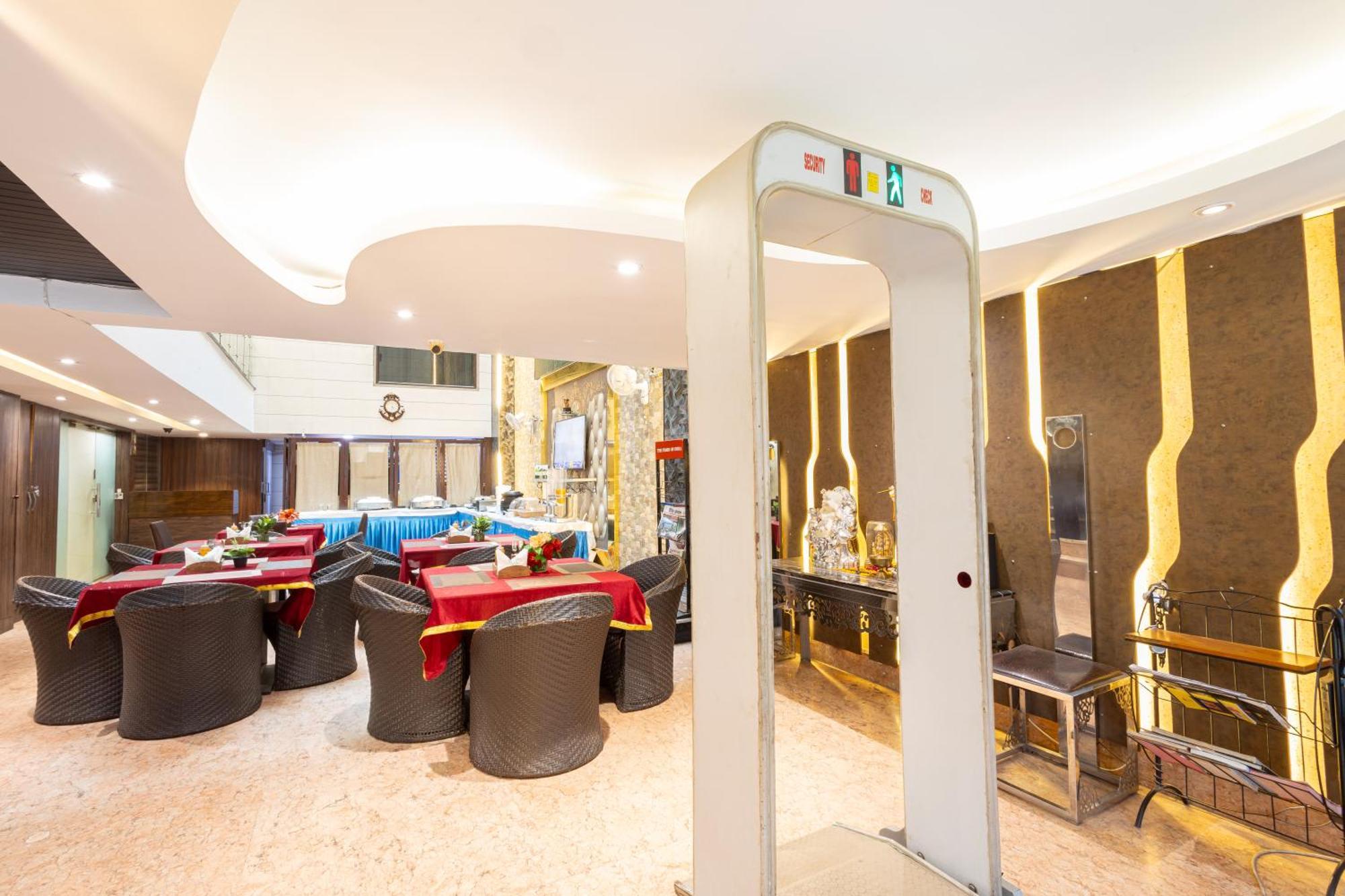 Hotel Gold Souk - Karol Bagh Deli Exterior foto