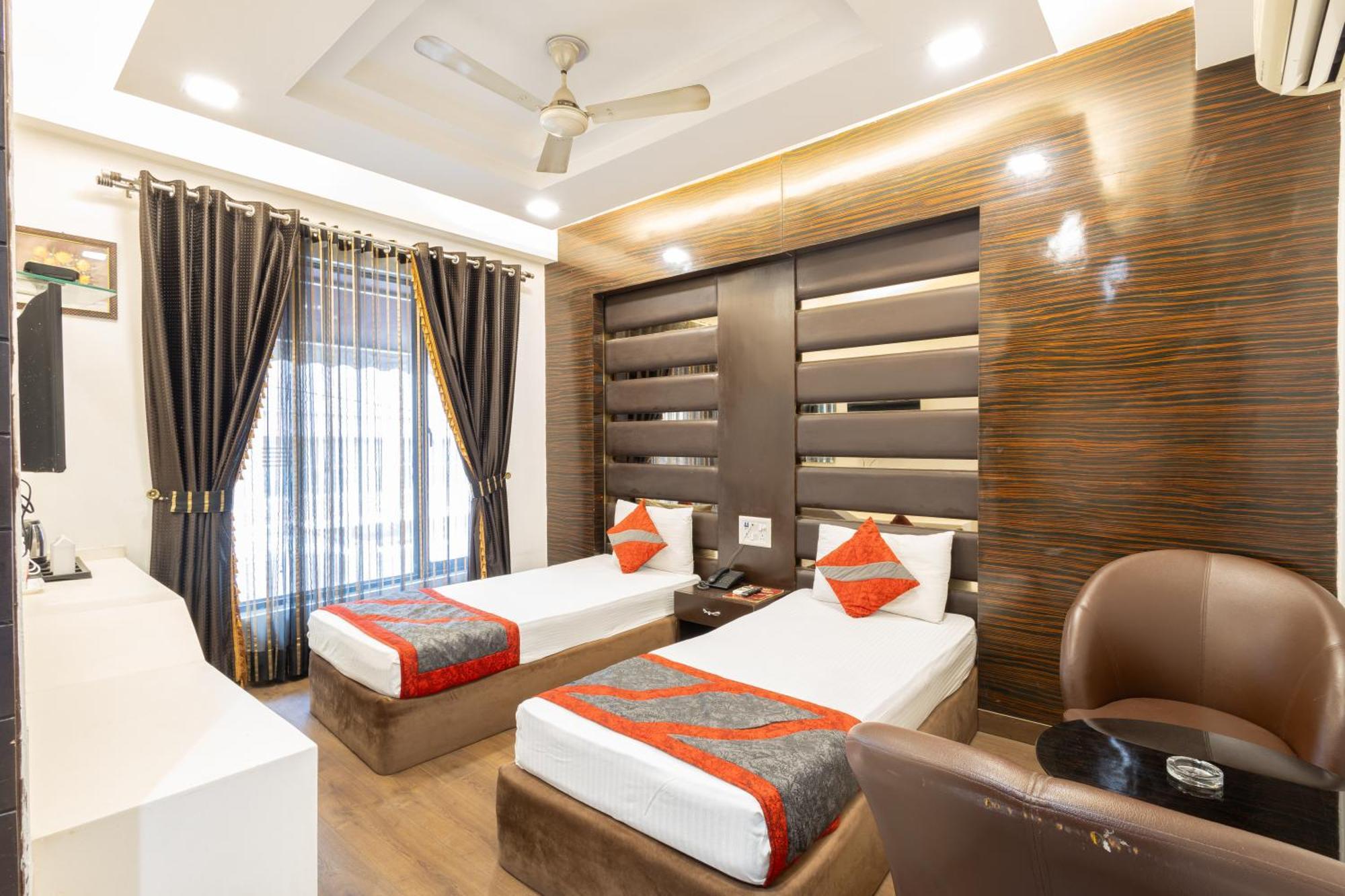 Hotel Gold Souk - Karol Bagh Deli Exterior foto
