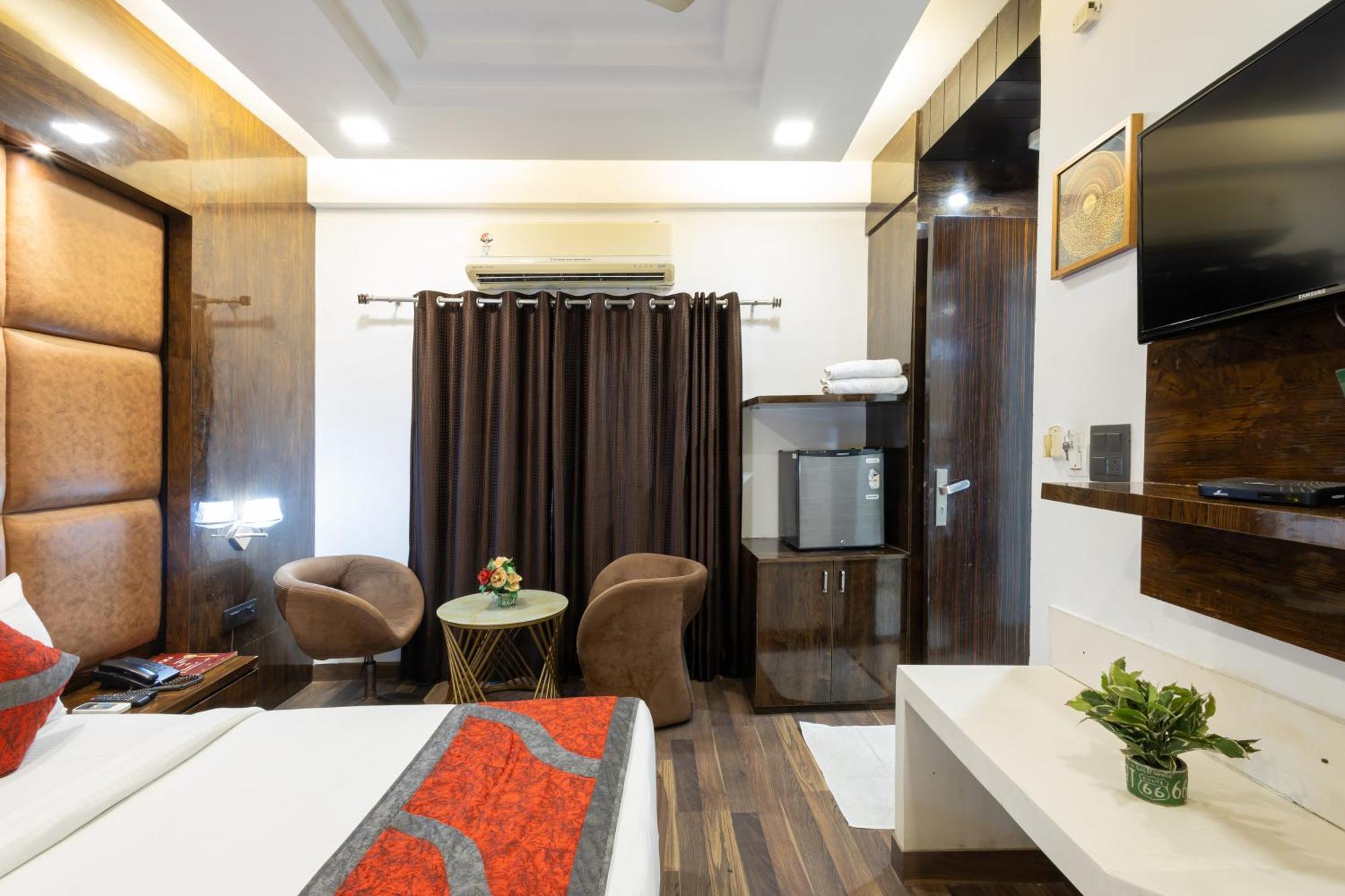 Hotel Gold Souk - Karol Bagh Deli Exterior foto