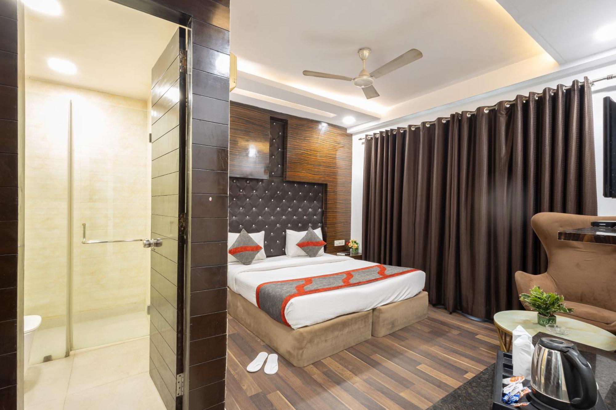 Hotel Gold Souk - Karol Bagh Deli Exterior foto