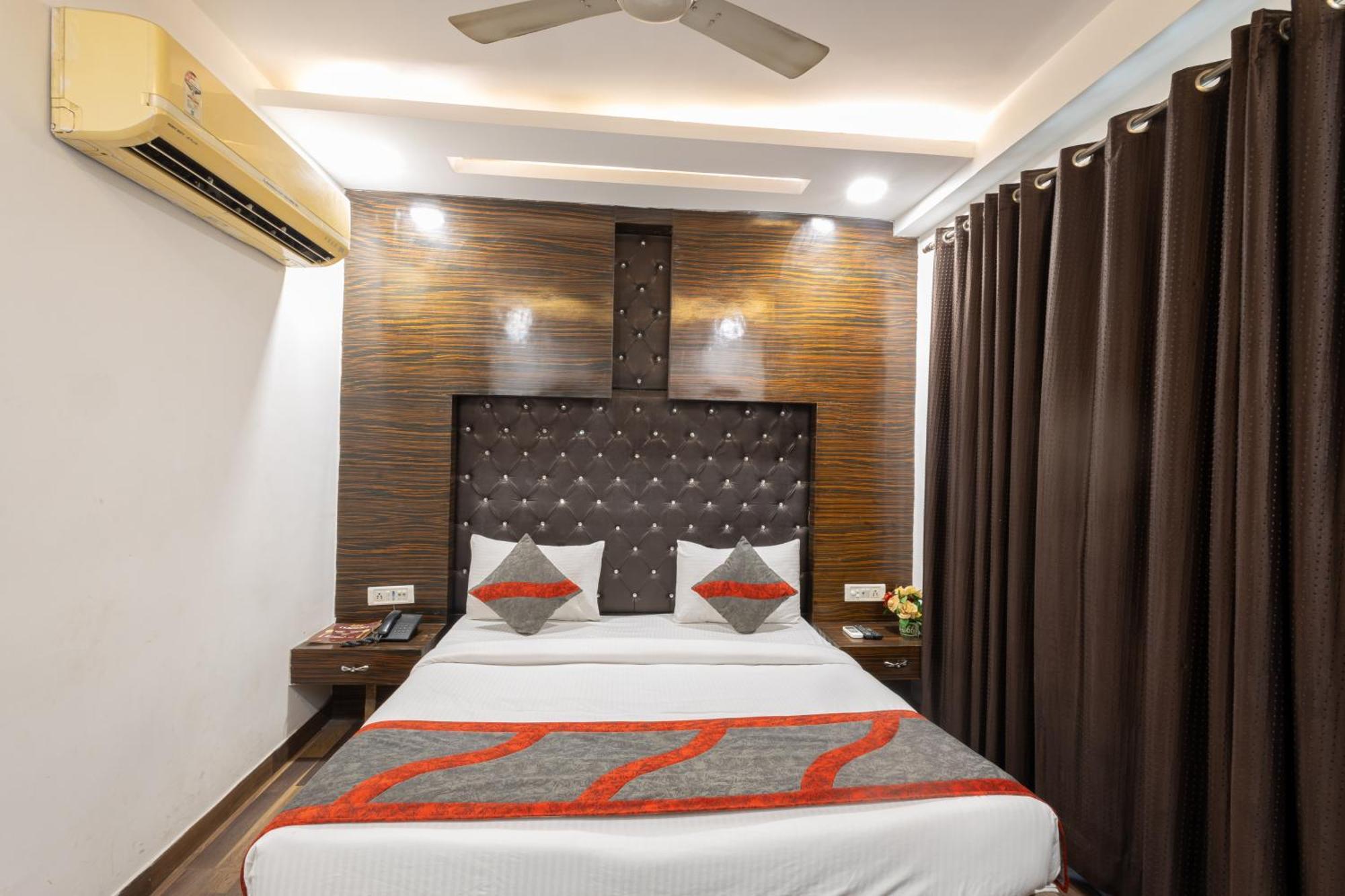 Hotel Gold Souk - Karol Bagh Deli Exterior foto